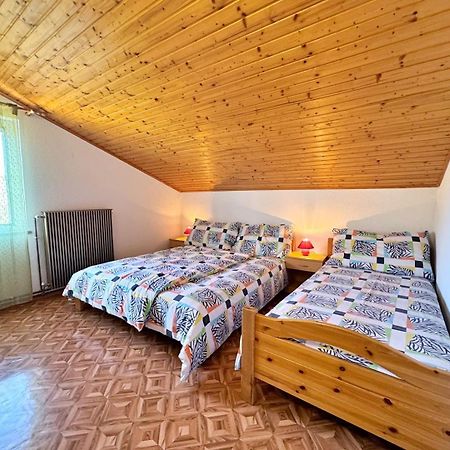 Apartments Pavle Малинска Екстериор снимка