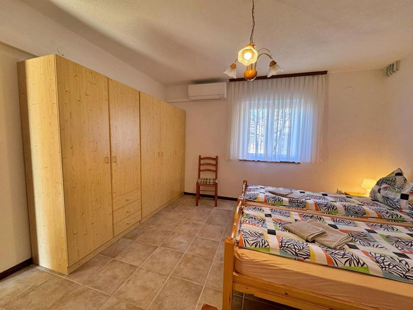 Apartments Pavle Малинска Екстериор снимка