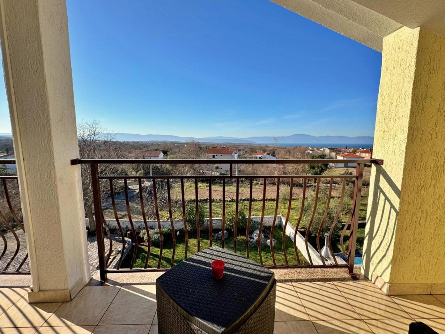 Apartments Pavle Малинска Екстериор снимка