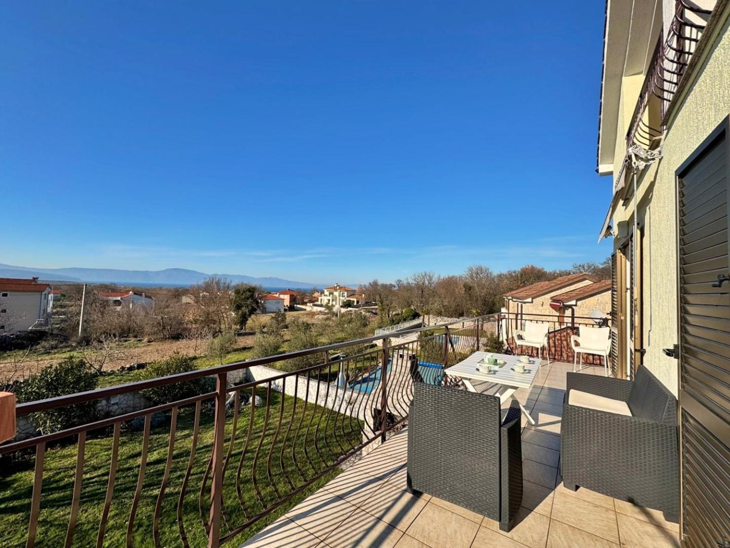 Apartments Pavle Малинска Екстериор снимка